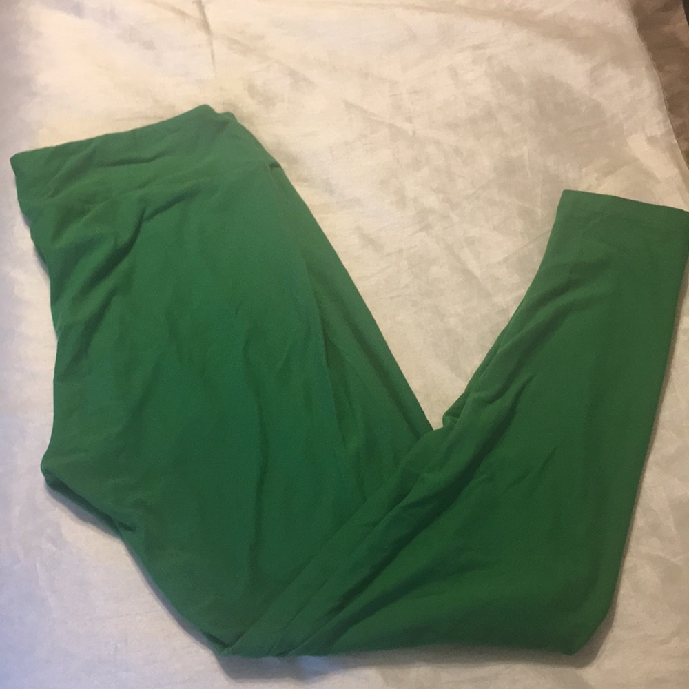 Green TC Lularoe leggings